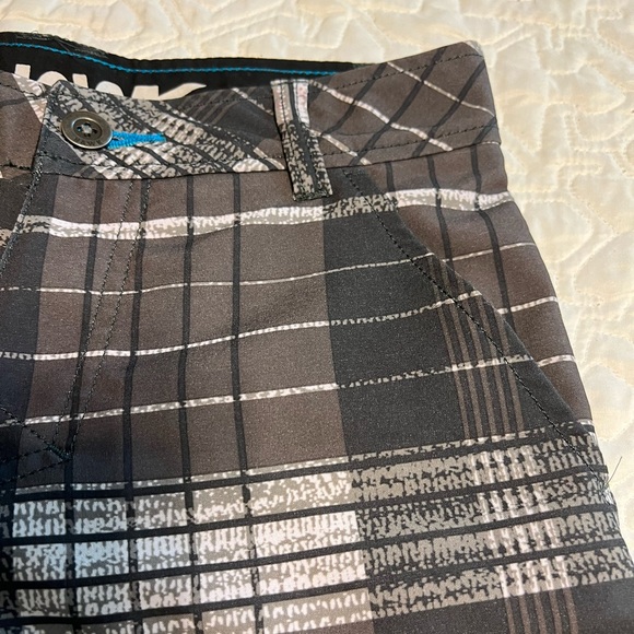 Tony Hawk Hybrid Shorts - Picture 2 of 9